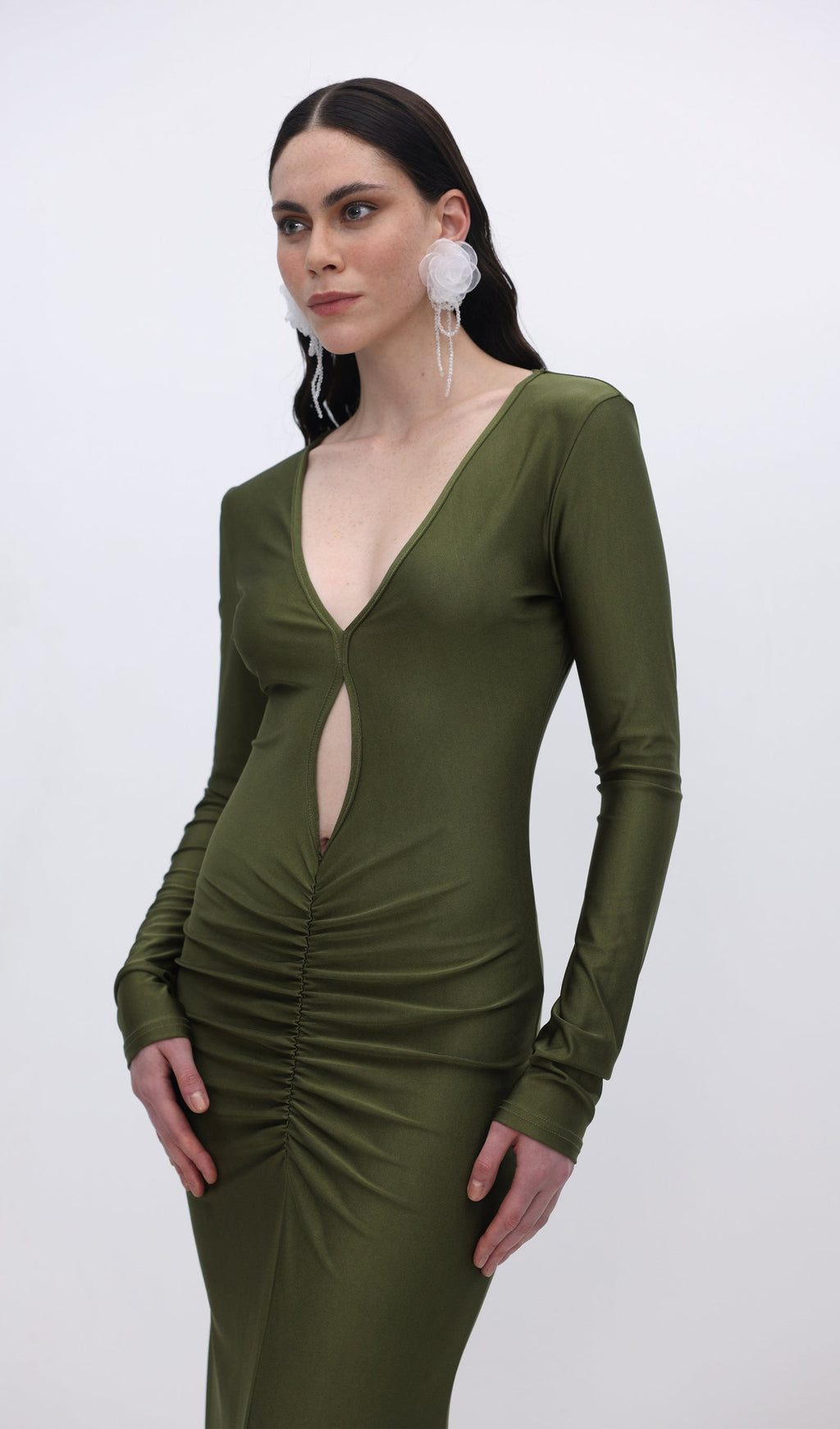 V Yakalı Büzgülü Uzun Elbise