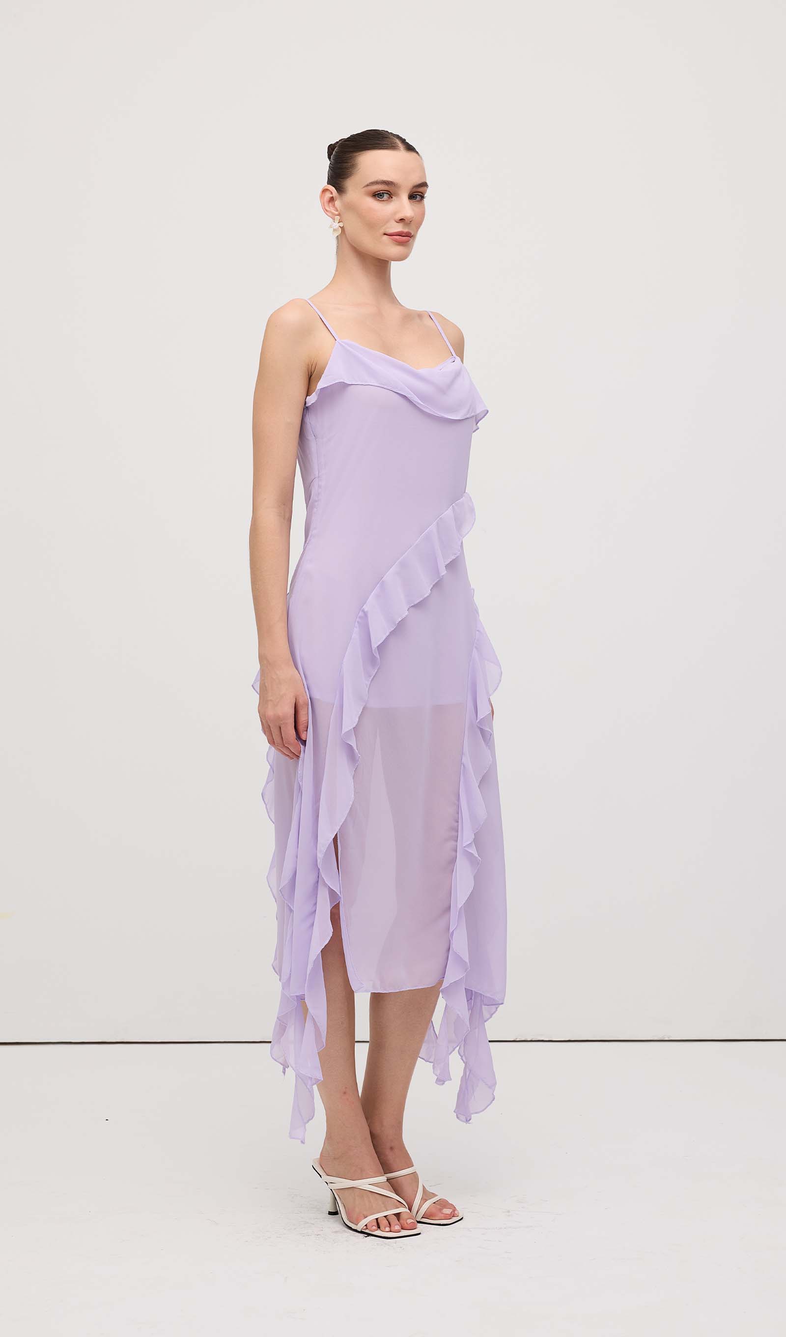 Fırfırlı Detaylı Uzun Elbise