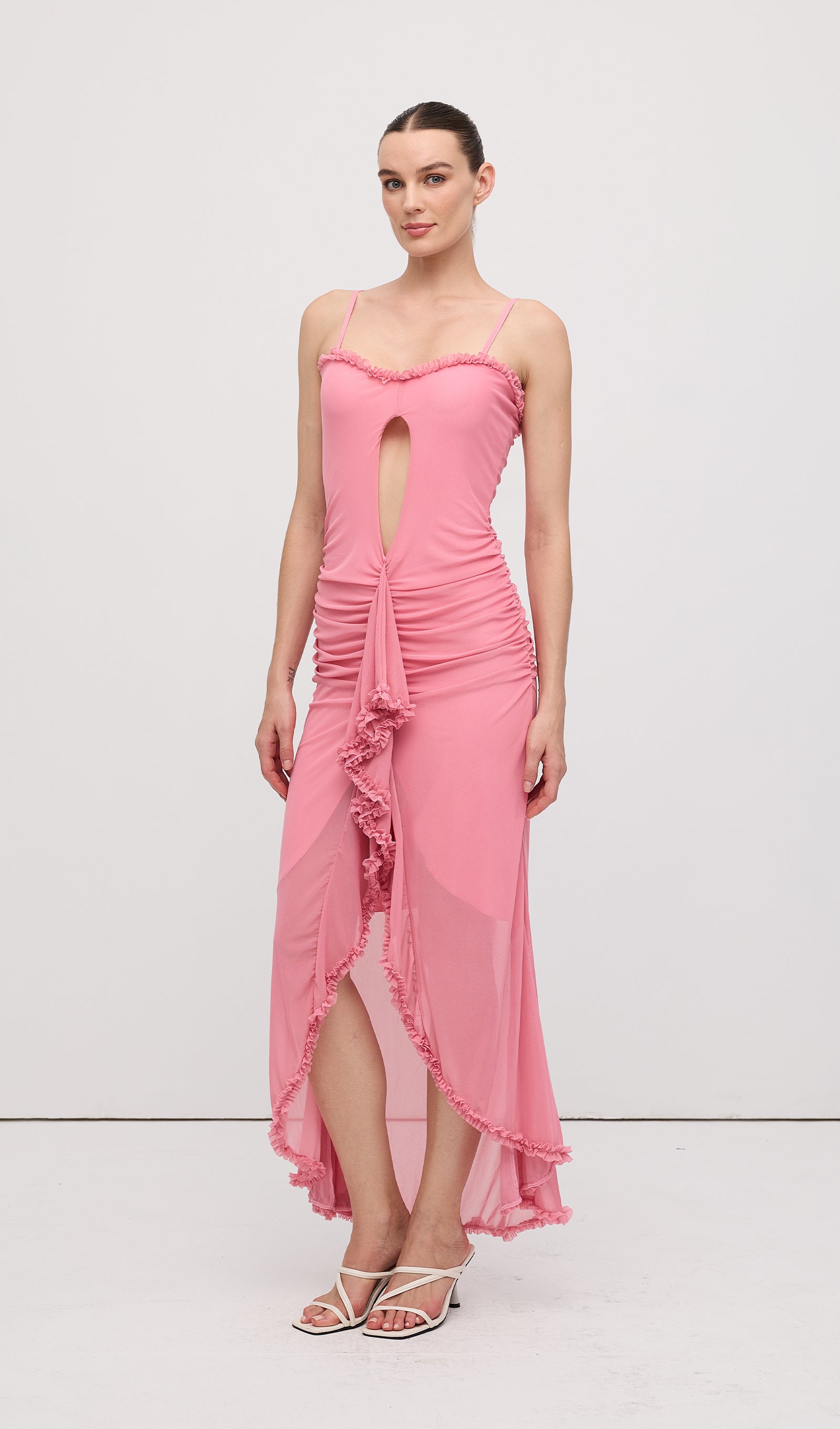 Önü Volanlı Uzun Elbise Pembe