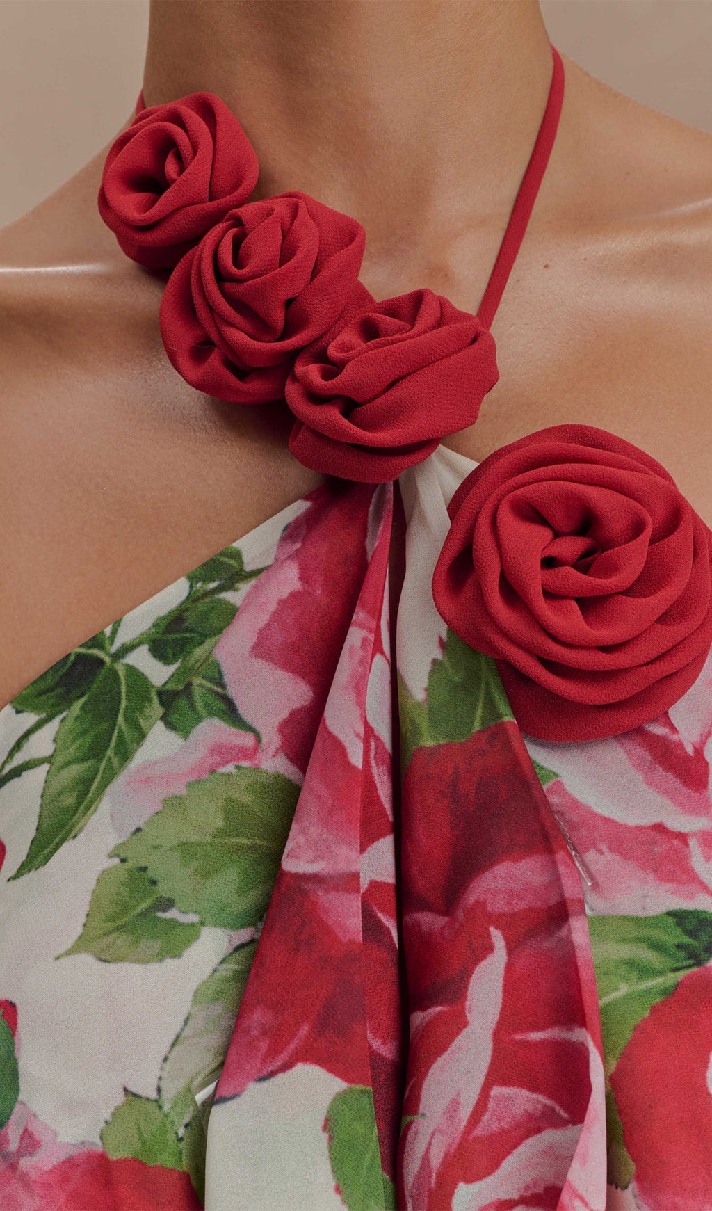 Kapüşonlu Uzun Elbise