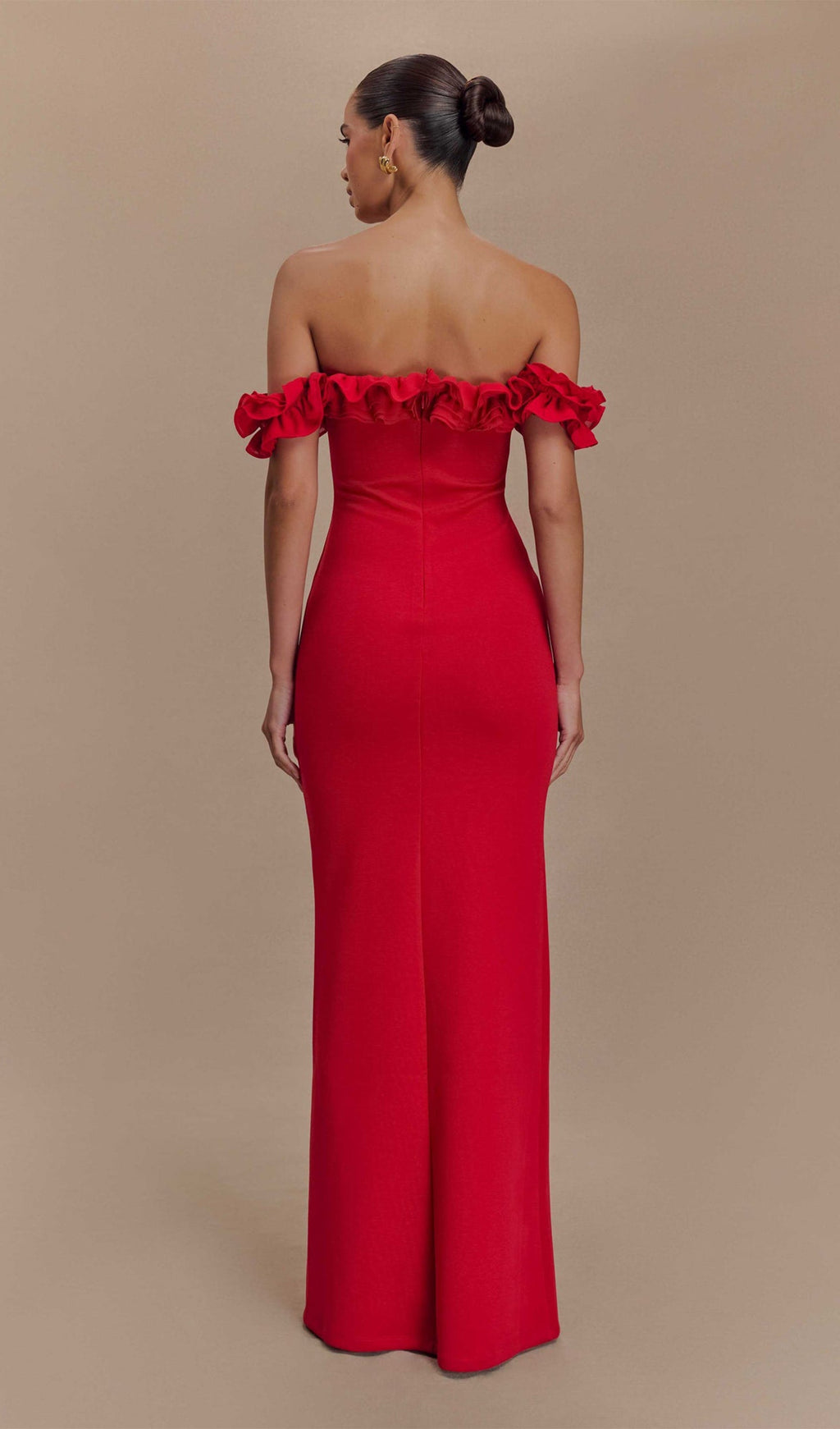 Volanlı Omuz Açık Maksi Elbise