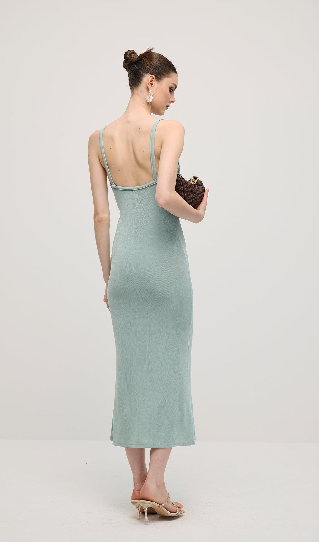 Düz Büzgülü Kolsuz Midi Elbise