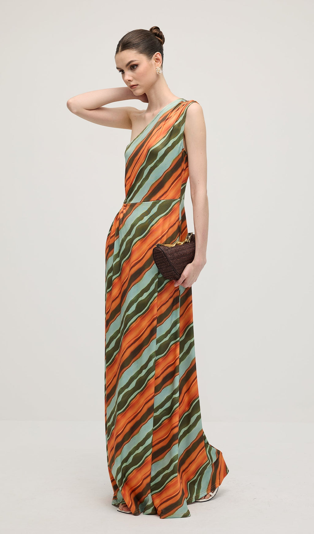 Drapeli Çizgili Saten Uzun Elbise