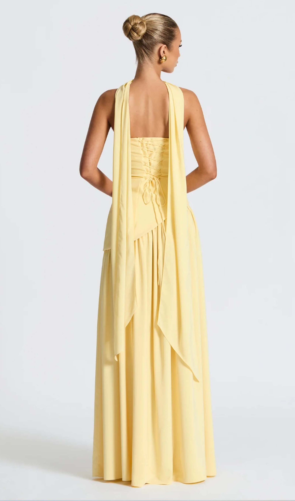 Yara İzi Bulunan Kontrast Renkli Yırtmaçlı Uzun Elbise