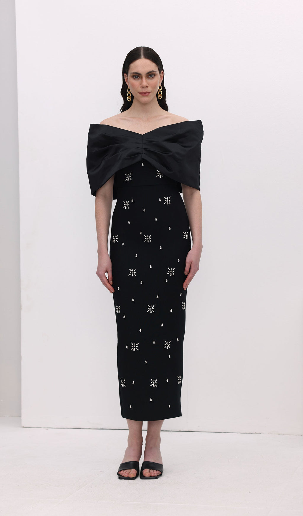 Omuz Açık Elmas Midi Elbise