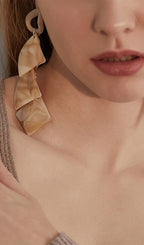 Geometrik Sallantılı Küpeler