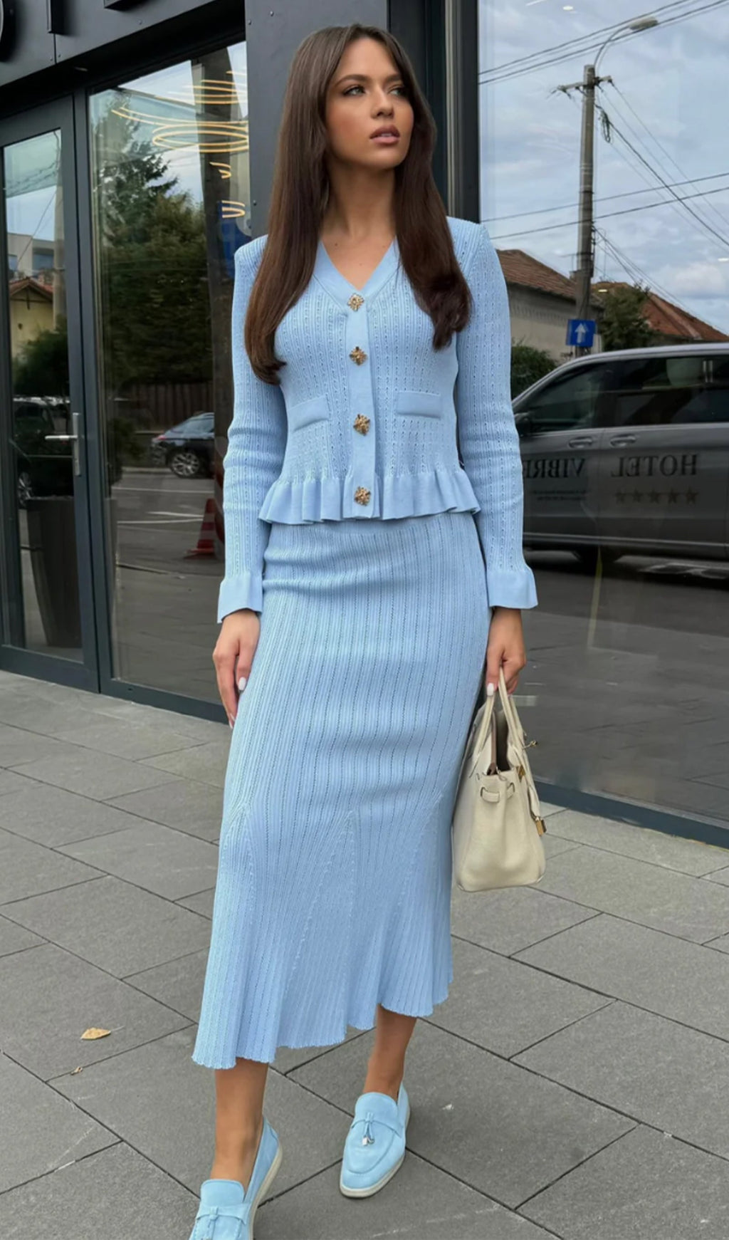 Fırfırlı Kloş Örgü Midi Elbise