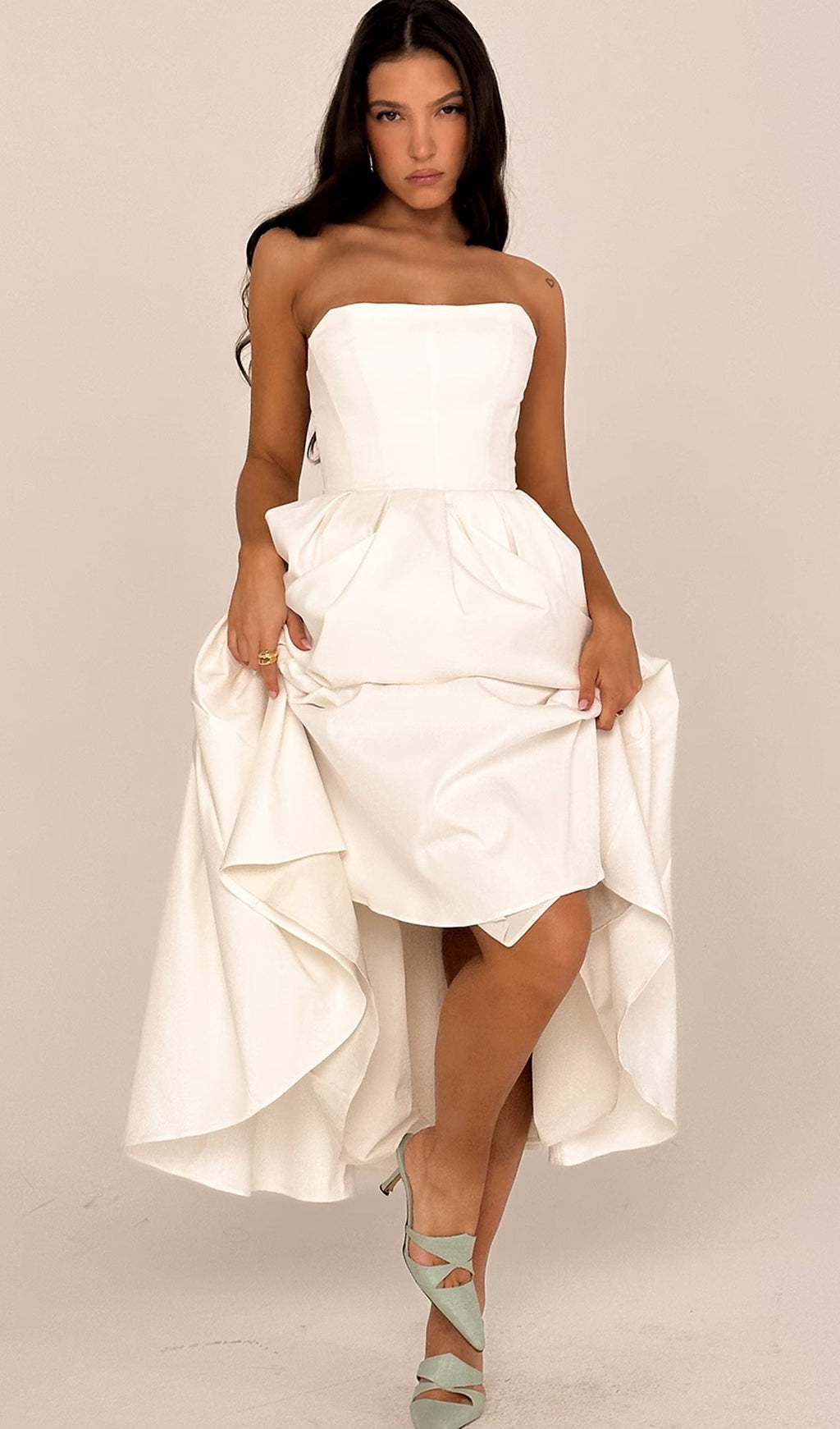 Askısız Korseli Midi Elbise Beyaz