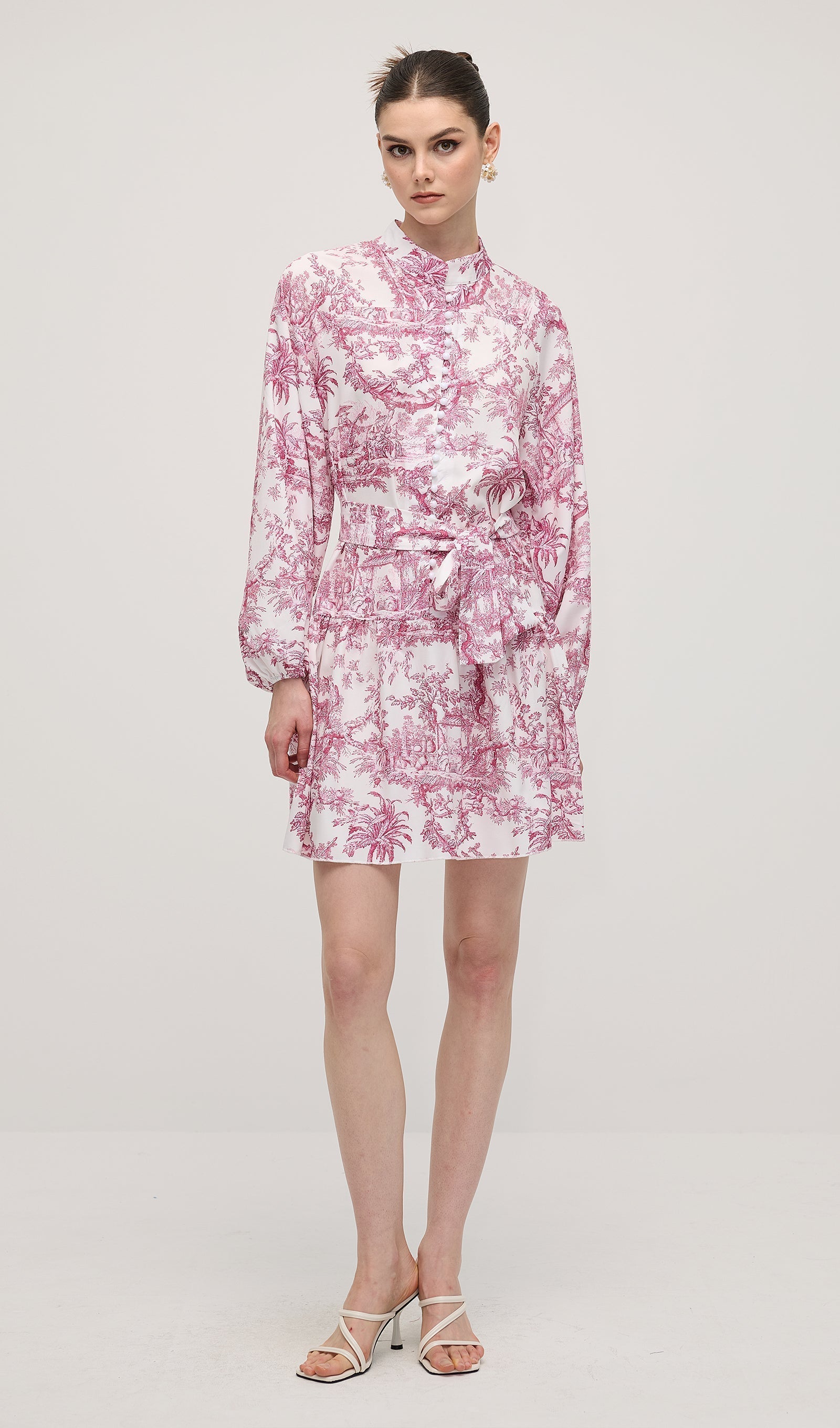 Çiçekli Volanlı Katlı Mini Elbise