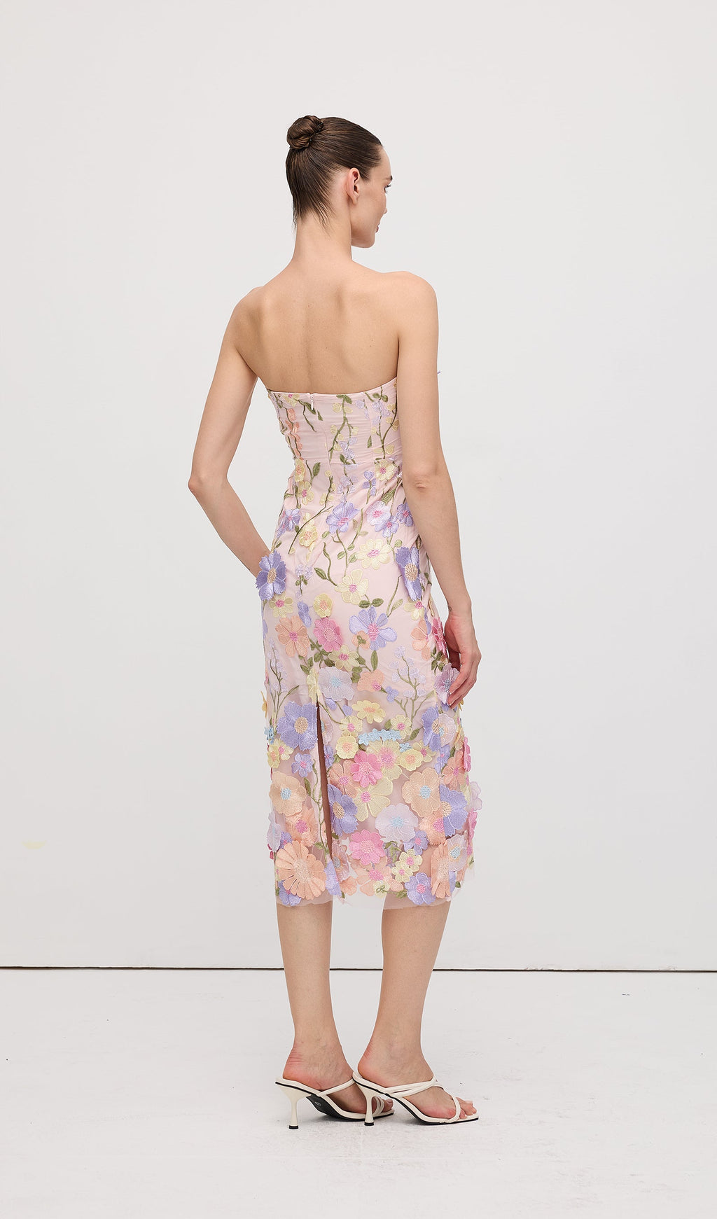 Mor Çiçek Desenli Kolsuz Midi Elbise