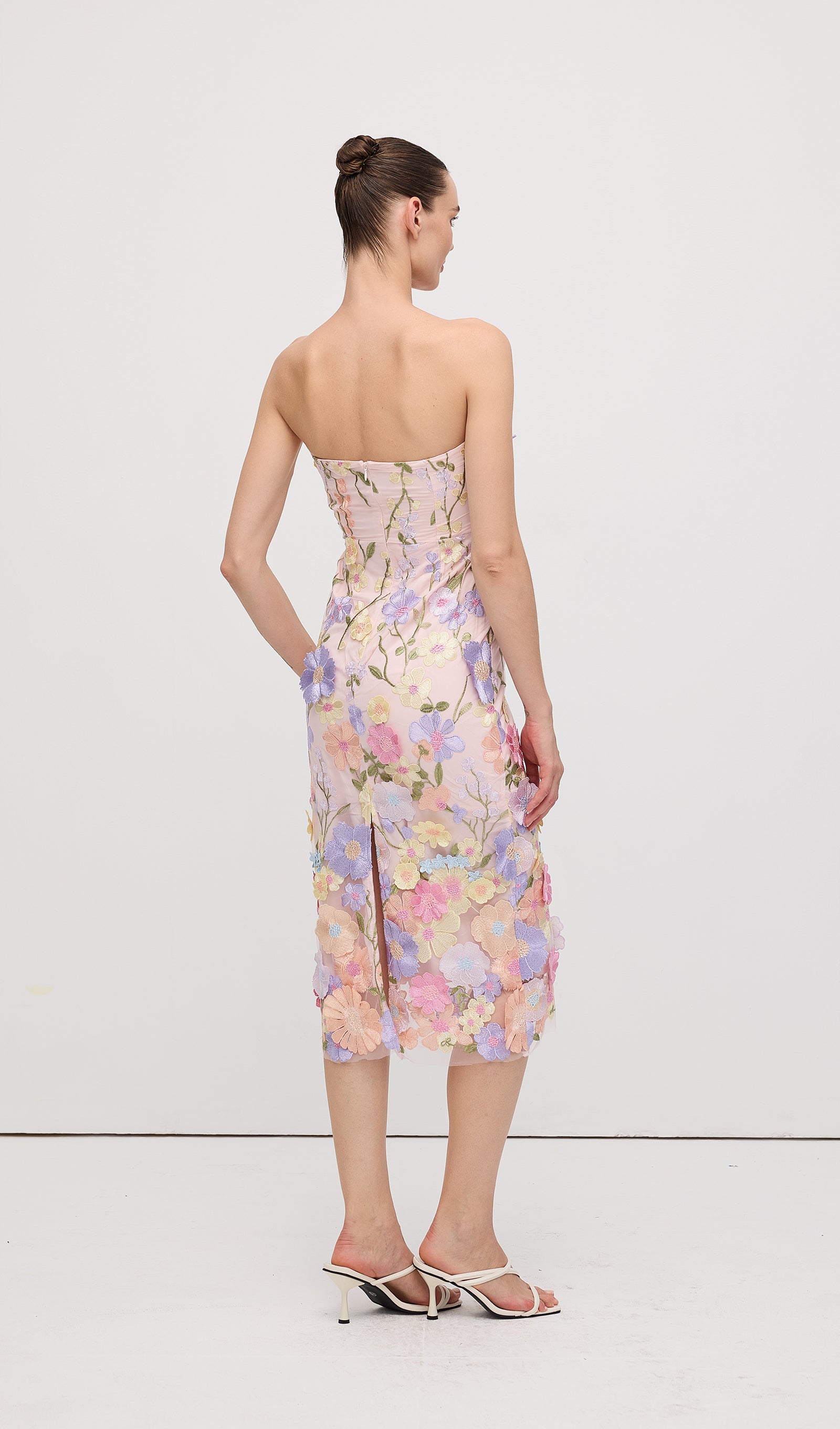 Mor Çiçek Desenli Kolsuz Midi Elbise