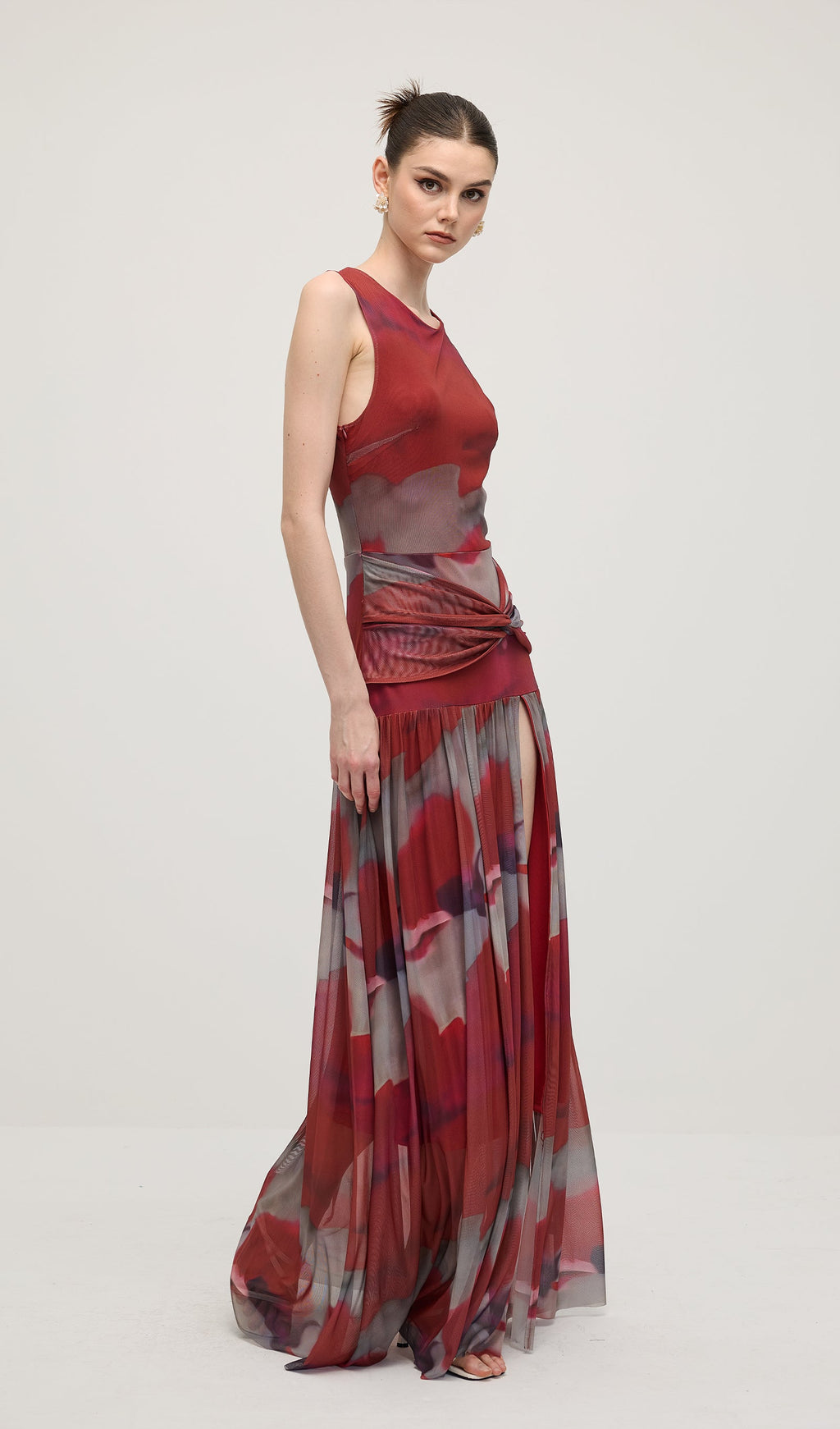 Kolsuz Soyut Çiçek Desenli Slip Uzun Elbise