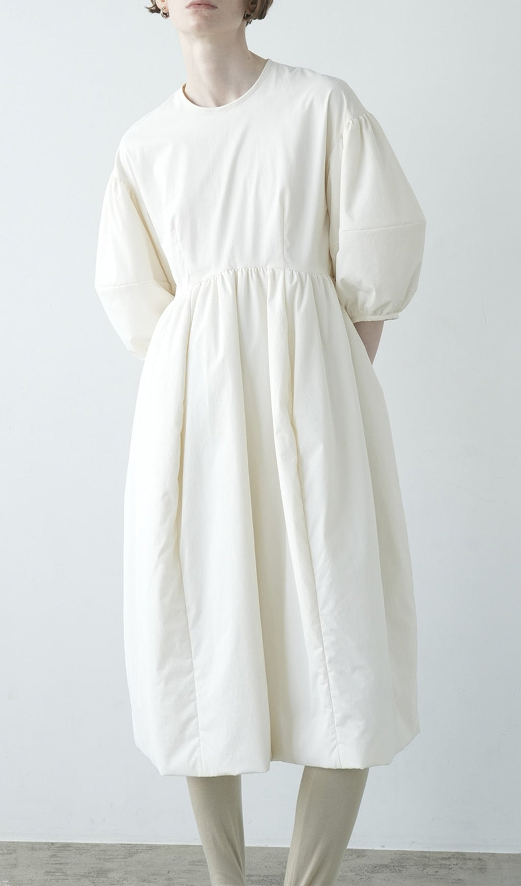 Dolgulu Hacimli Midi Elbise-Beyaz