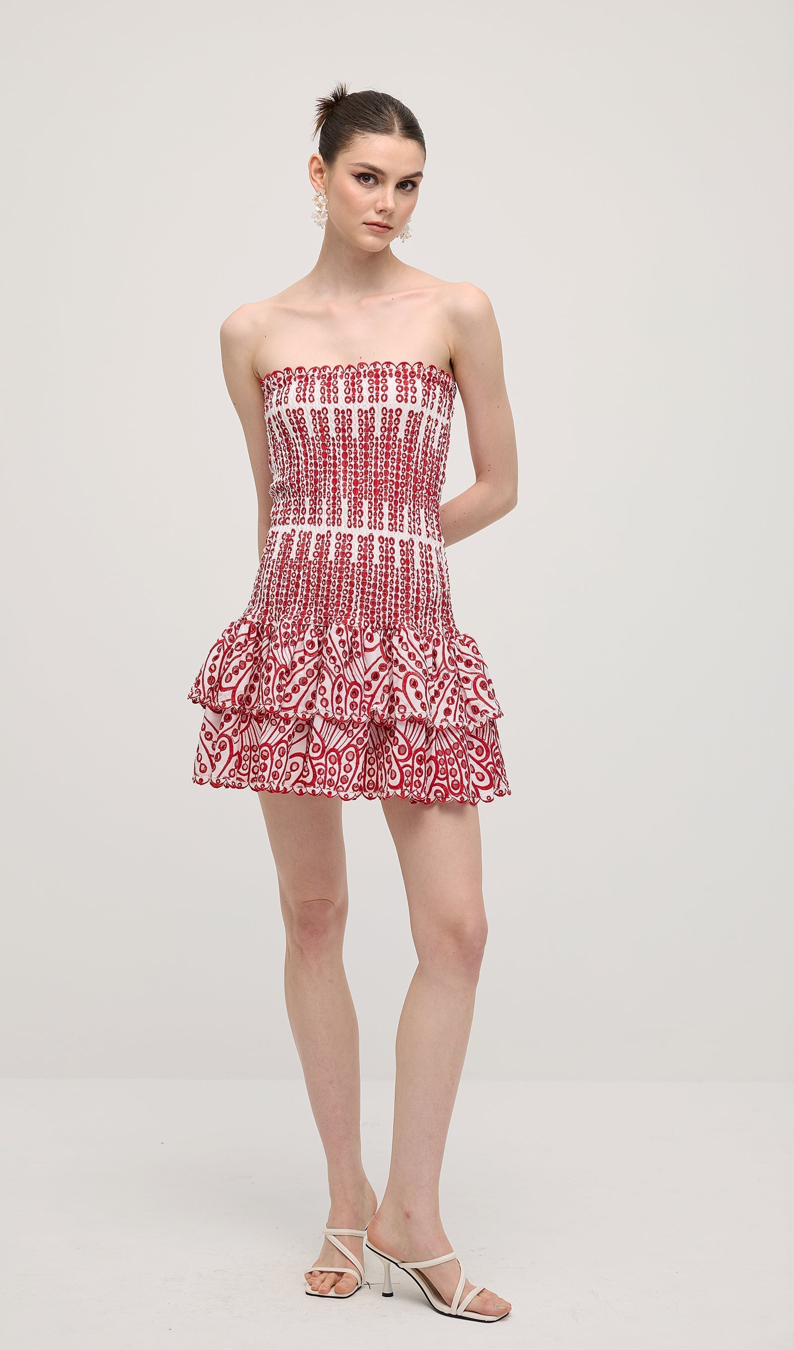 Kırmızı İşlemeli Mini Pamuklu Elbise