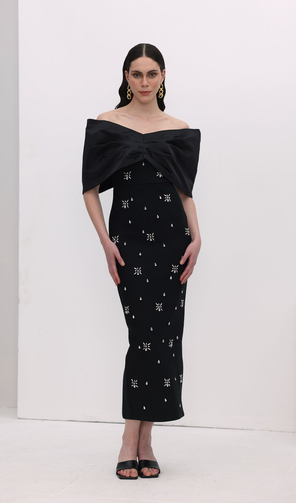 Omuz Açık Elmas Midi Elbise