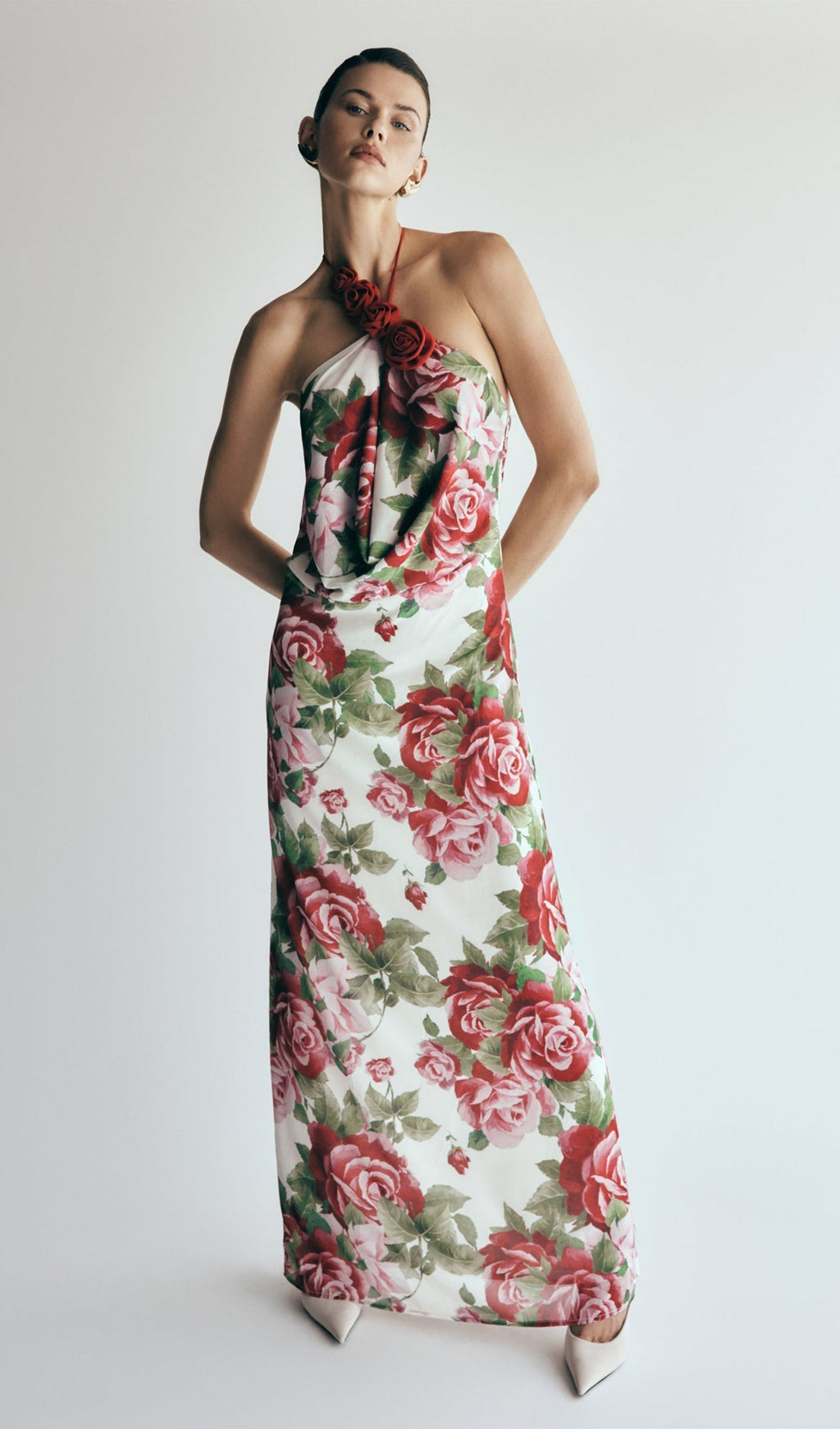 Kapüşonlu Uzun Elbise