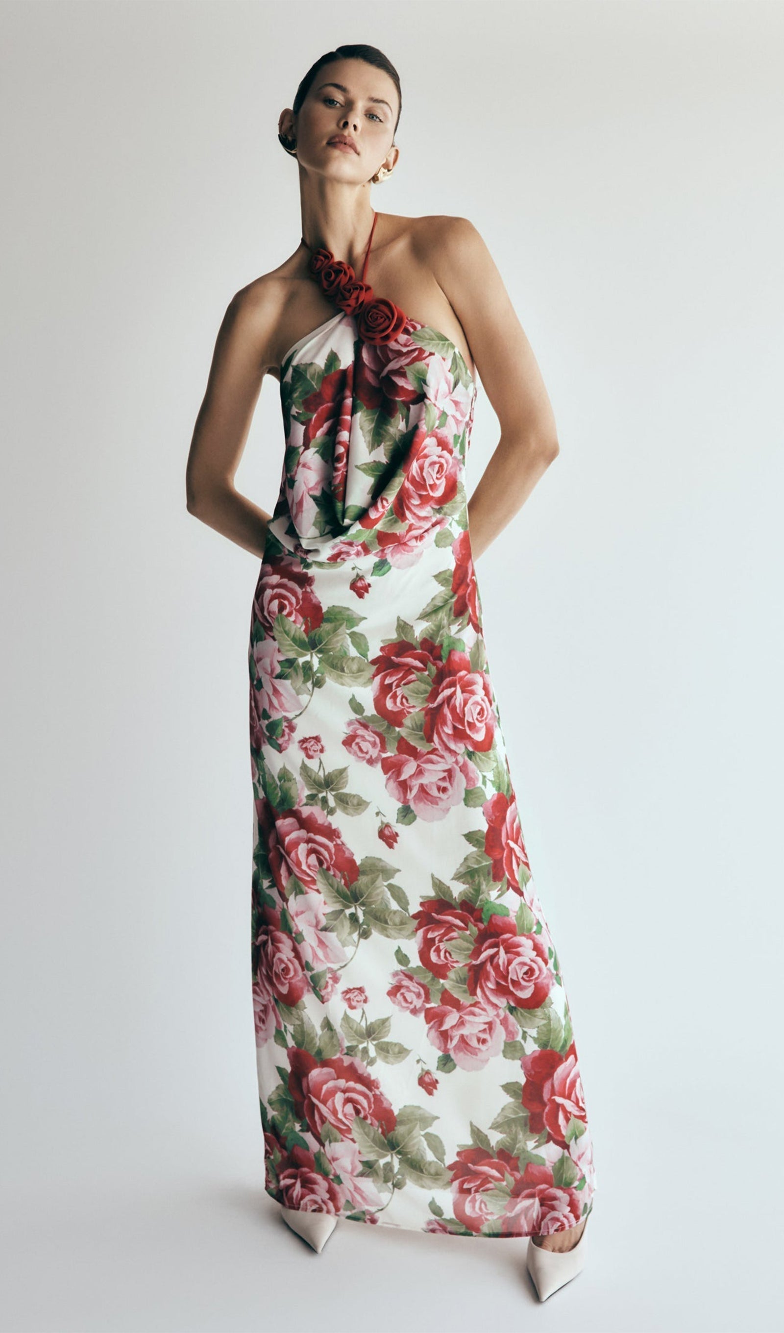 Kapüşonlu Uzun Elbise