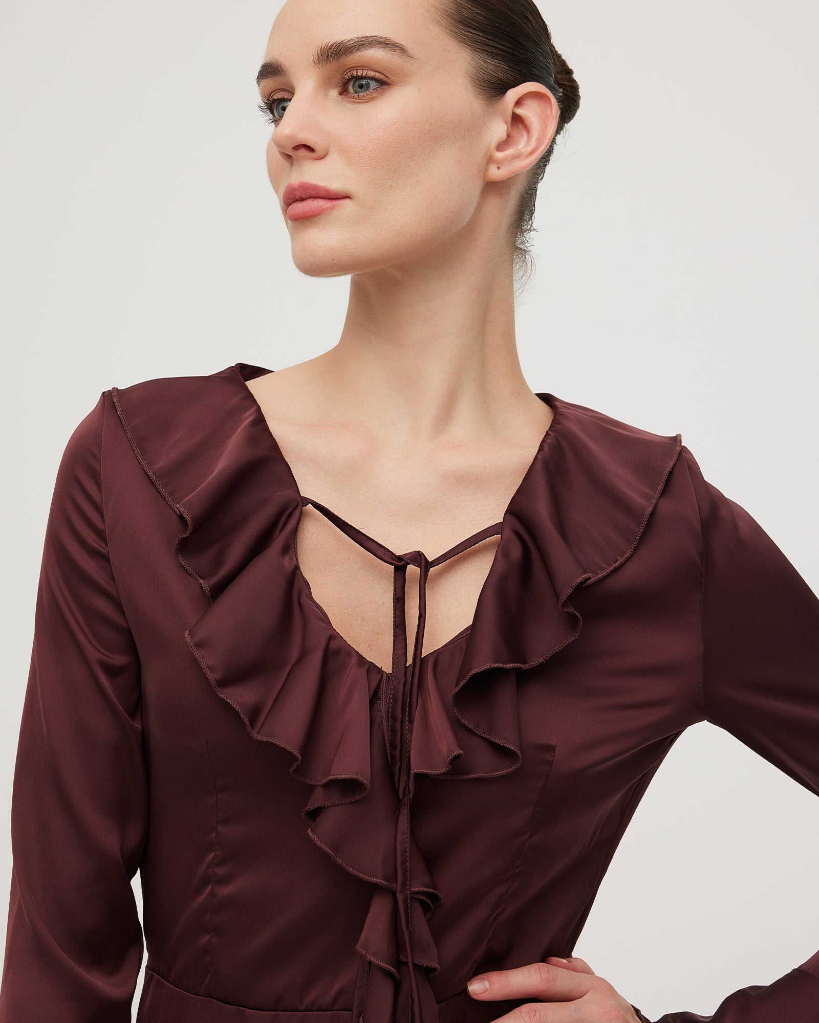 Fırfırlı Saten Mini Elbise