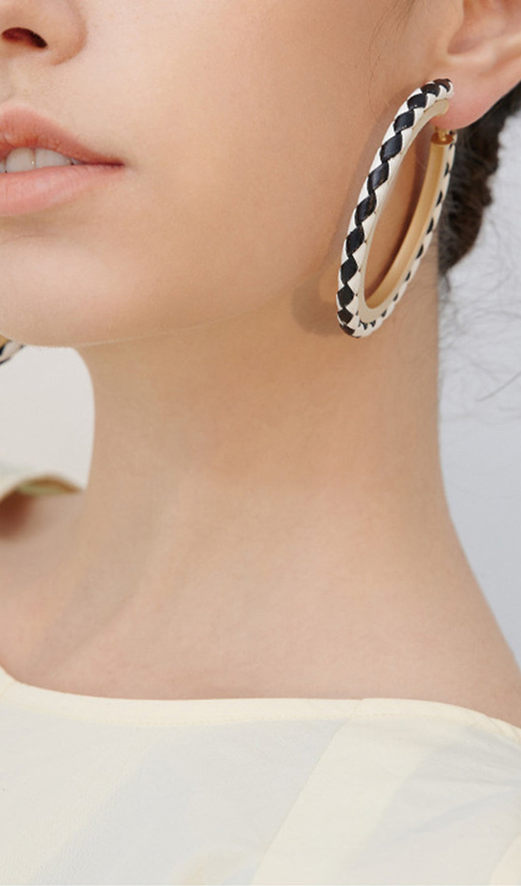 Suni Deri Yuvarlak Halka Küpeler