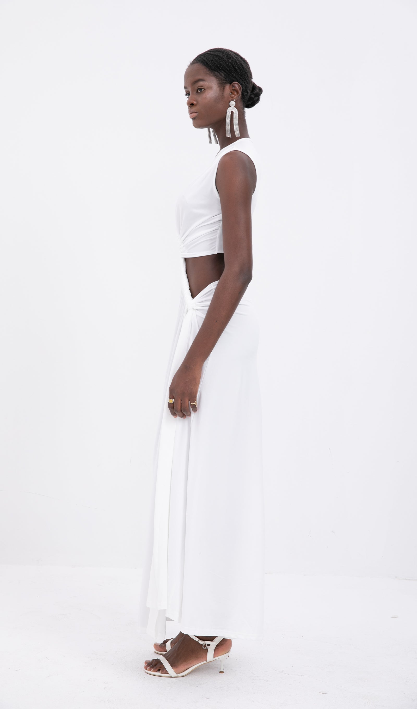 Trend Tek Omuzlu Kesik Uzun Elbise - Beyaz