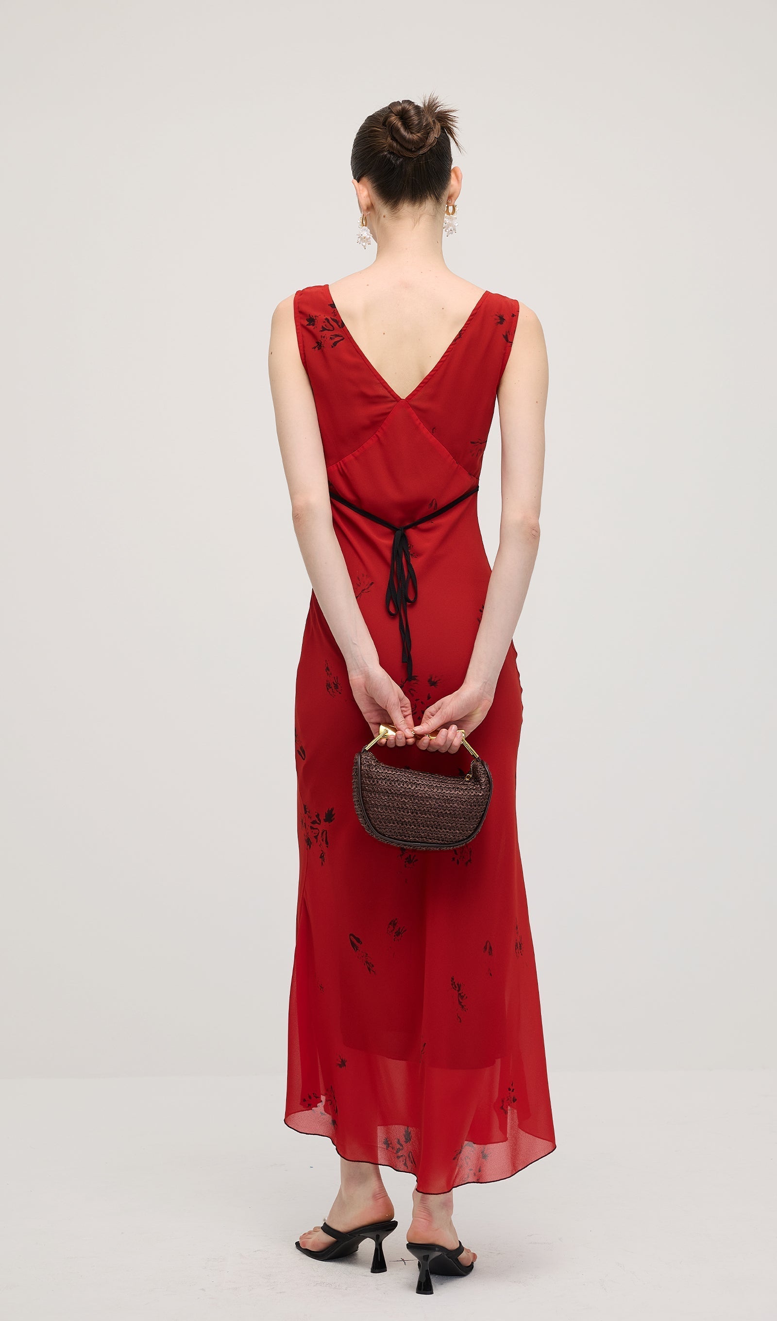 Kırmızı V Yaka Çiçekli Midi Elbise