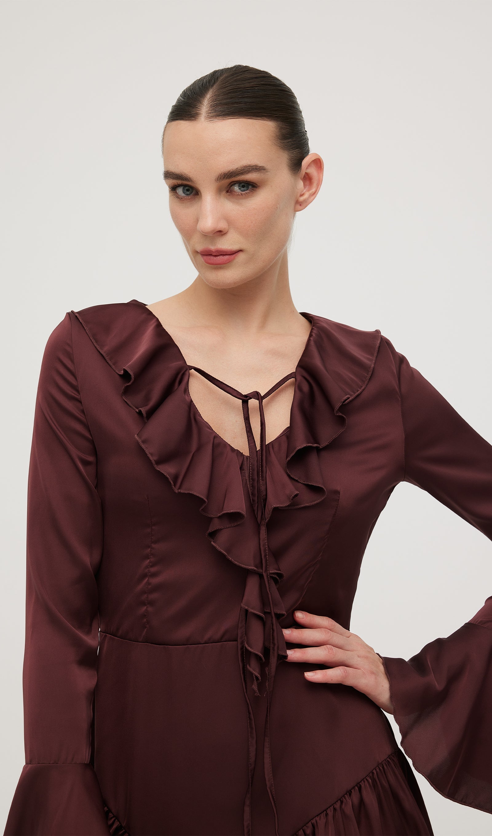 Fırfırlı Saten Mini Elbise