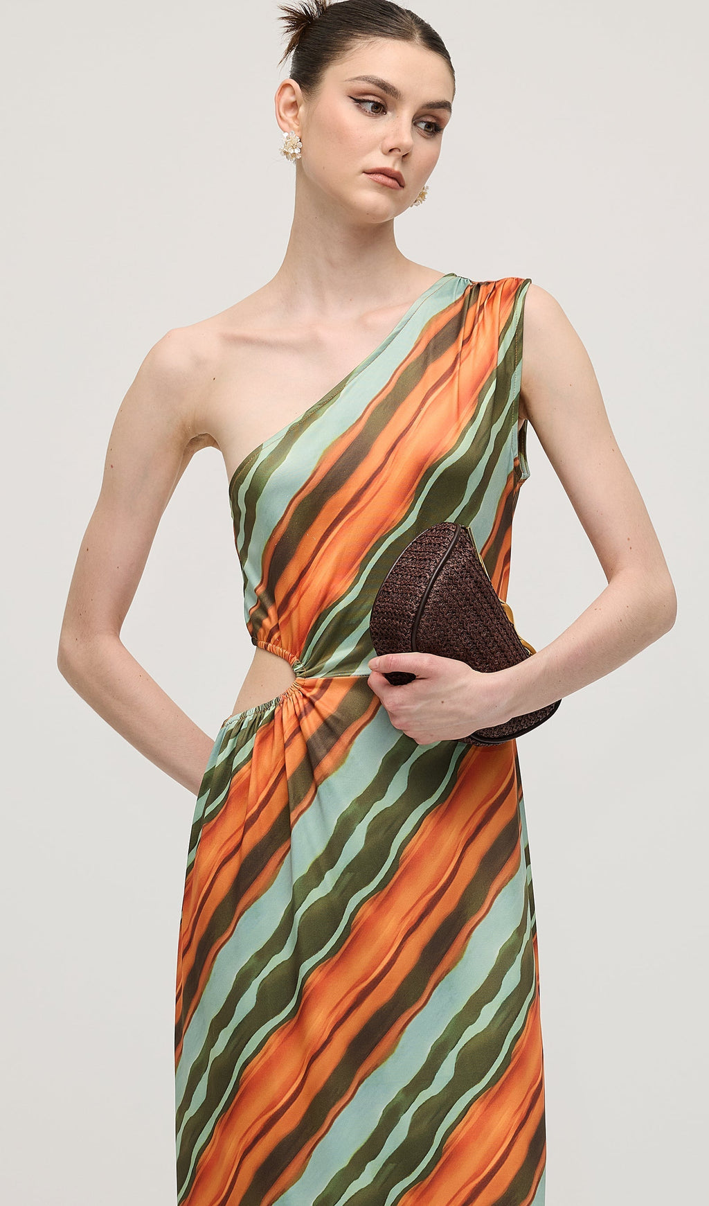 Drapeli Çizgili Saten Uzun Elbise