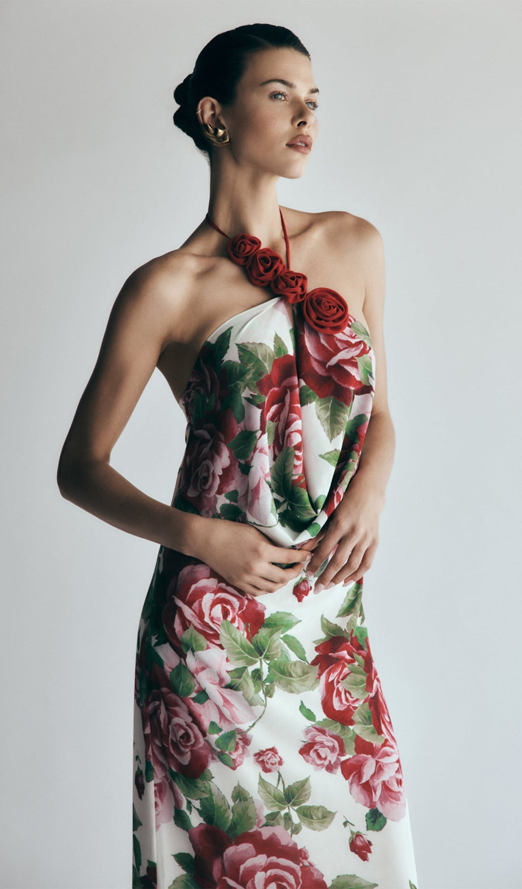 Kapüşonlu Uzun Elbise