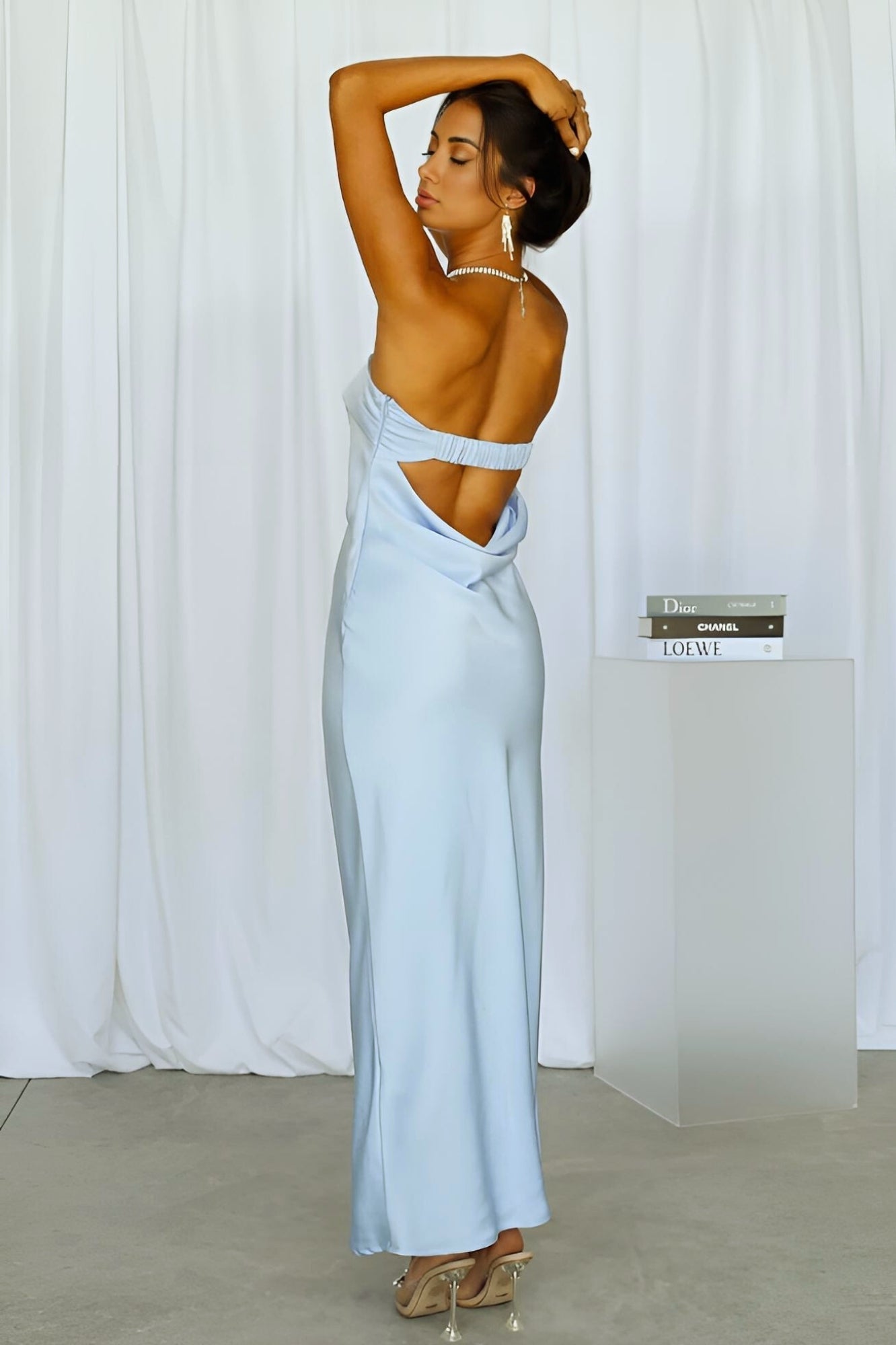 Bebek Mavisi Straplez Saten Uzun Elbise