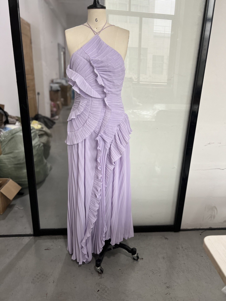 Fırfır Detaylı Halter Midi Elbise