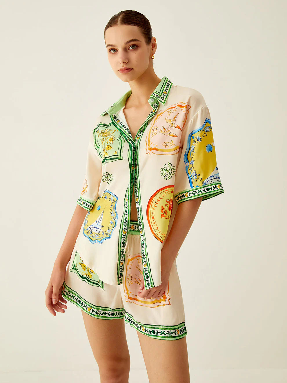 Yazlık Desenli Şortlu Takım