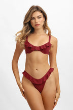 Makayla Fırfırlı Destekli Bikini Üstü / Kiraz Şarabı Noktalı