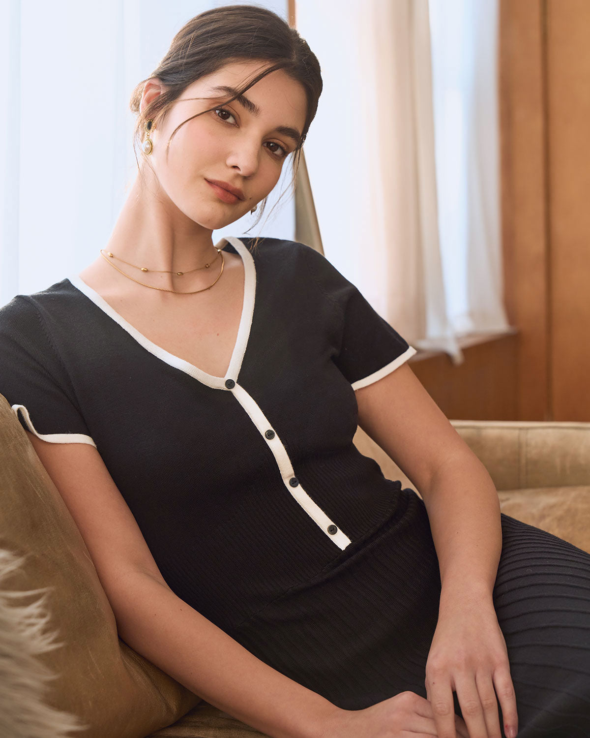 Siyah Kontrast Kazaklı Midi Elbise