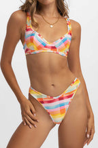 Giselle Cesur Bikini Altı / Günlük Gezinti