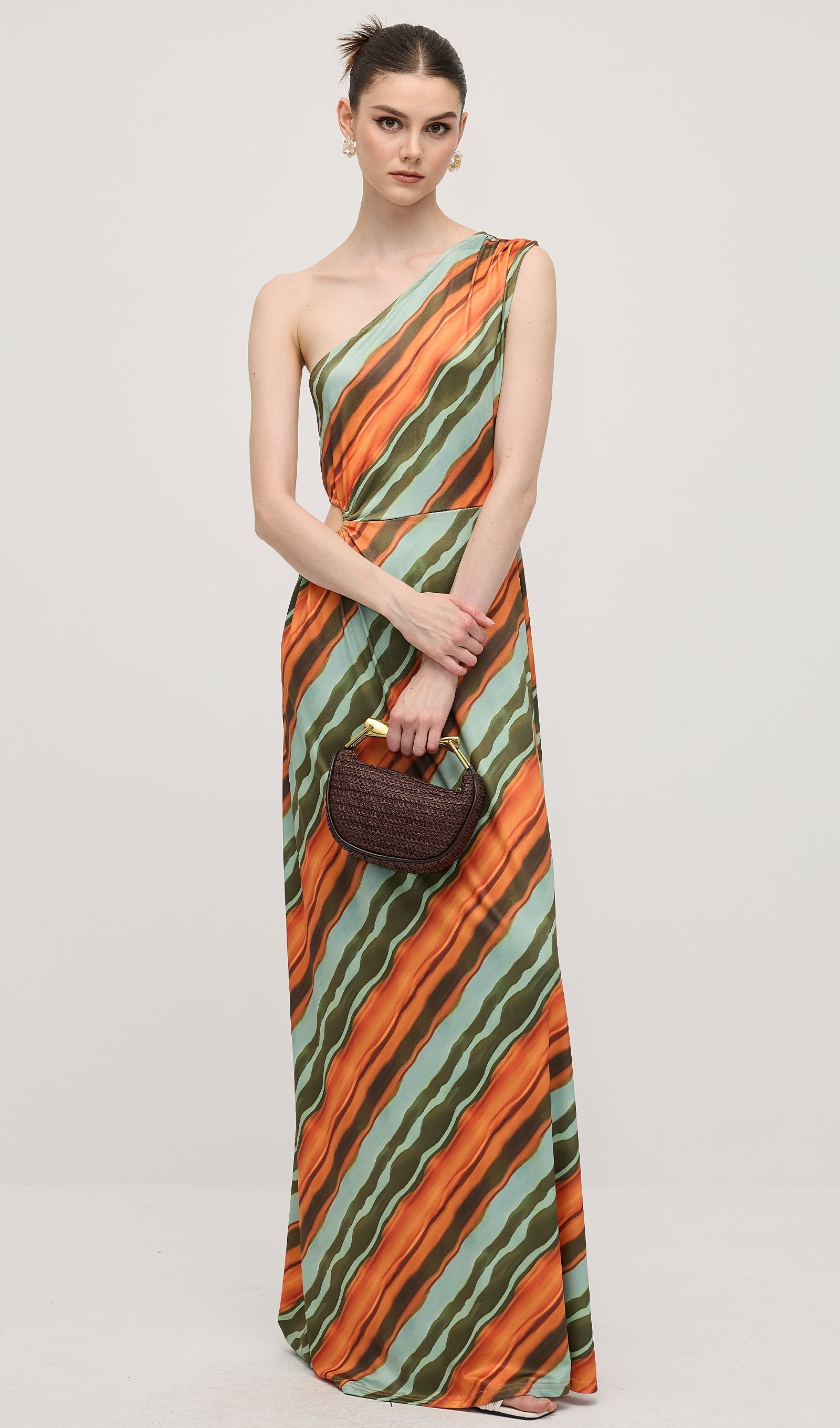 Drapeli Çizgili Saten Uzun Elbise