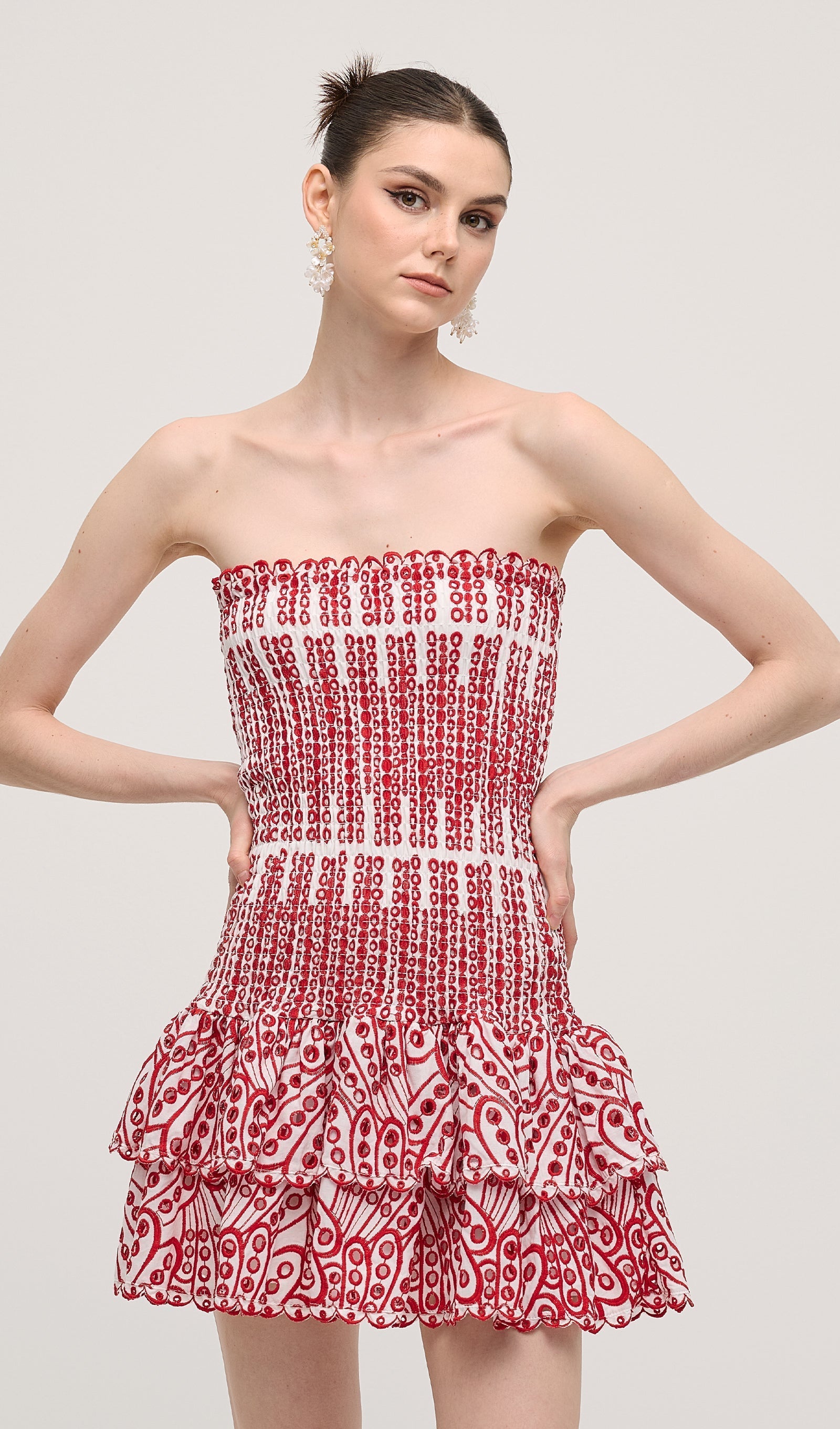 Kırmızı İşlemeli Mini Pamuklu Elbise