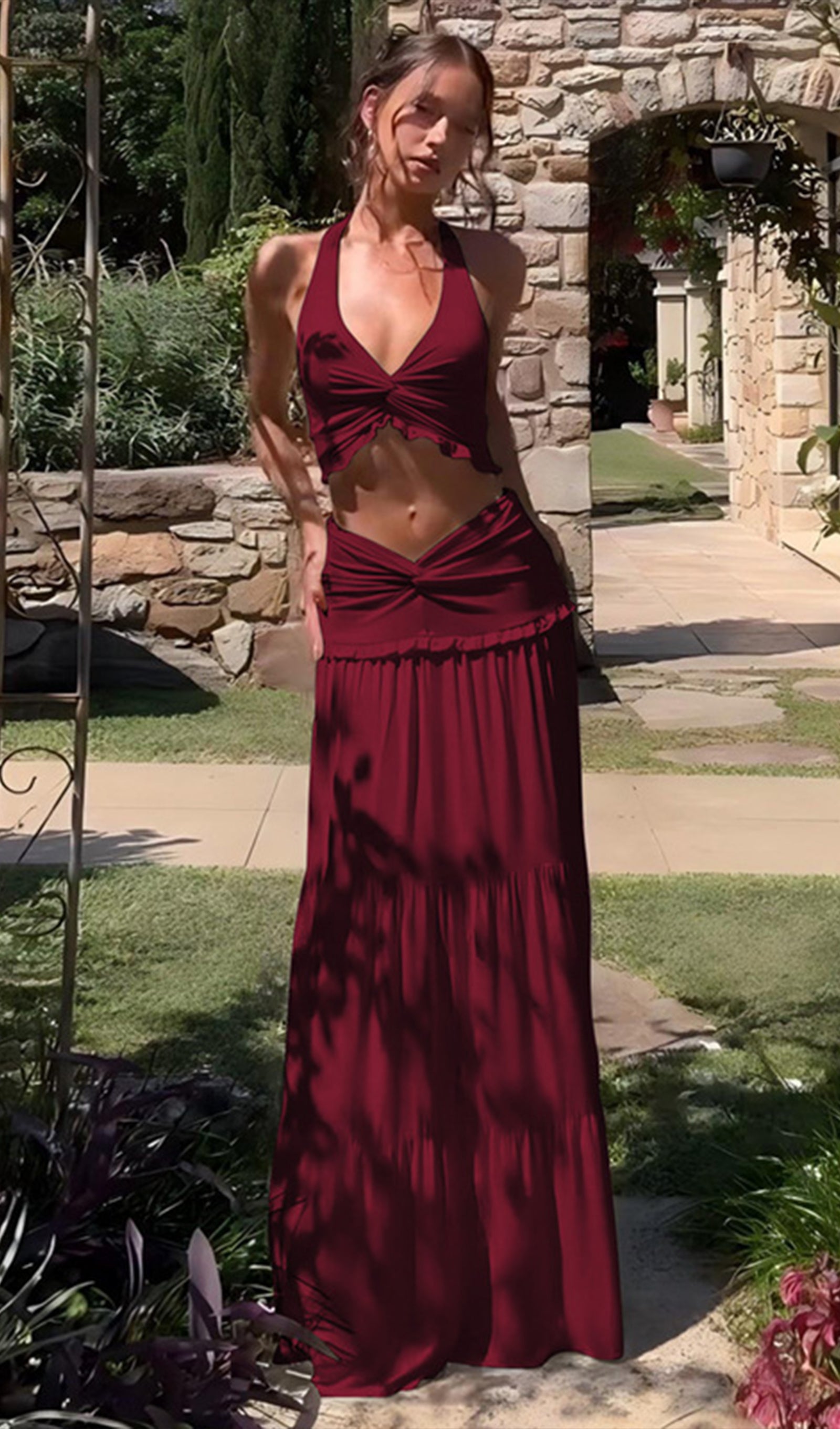 Askılı Üst Ve Bükümlü Fırfırlı Uzun Etek Takımları