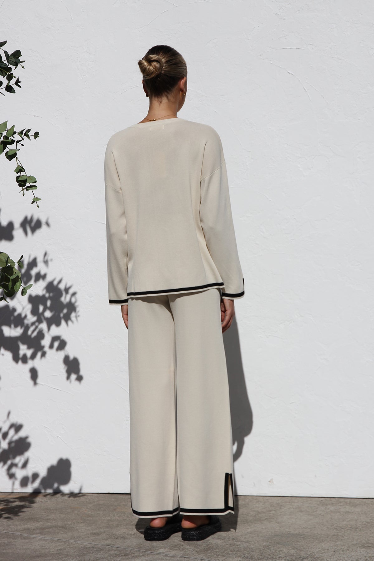 Krem Yvonne Triko Takım