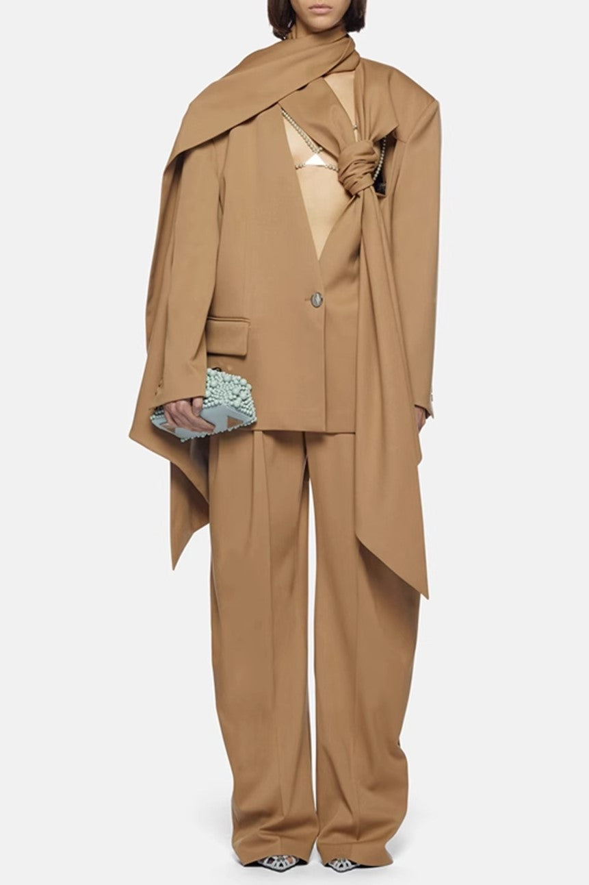 Lina Dekolteli Asimetrik Blazer – Kahverengi