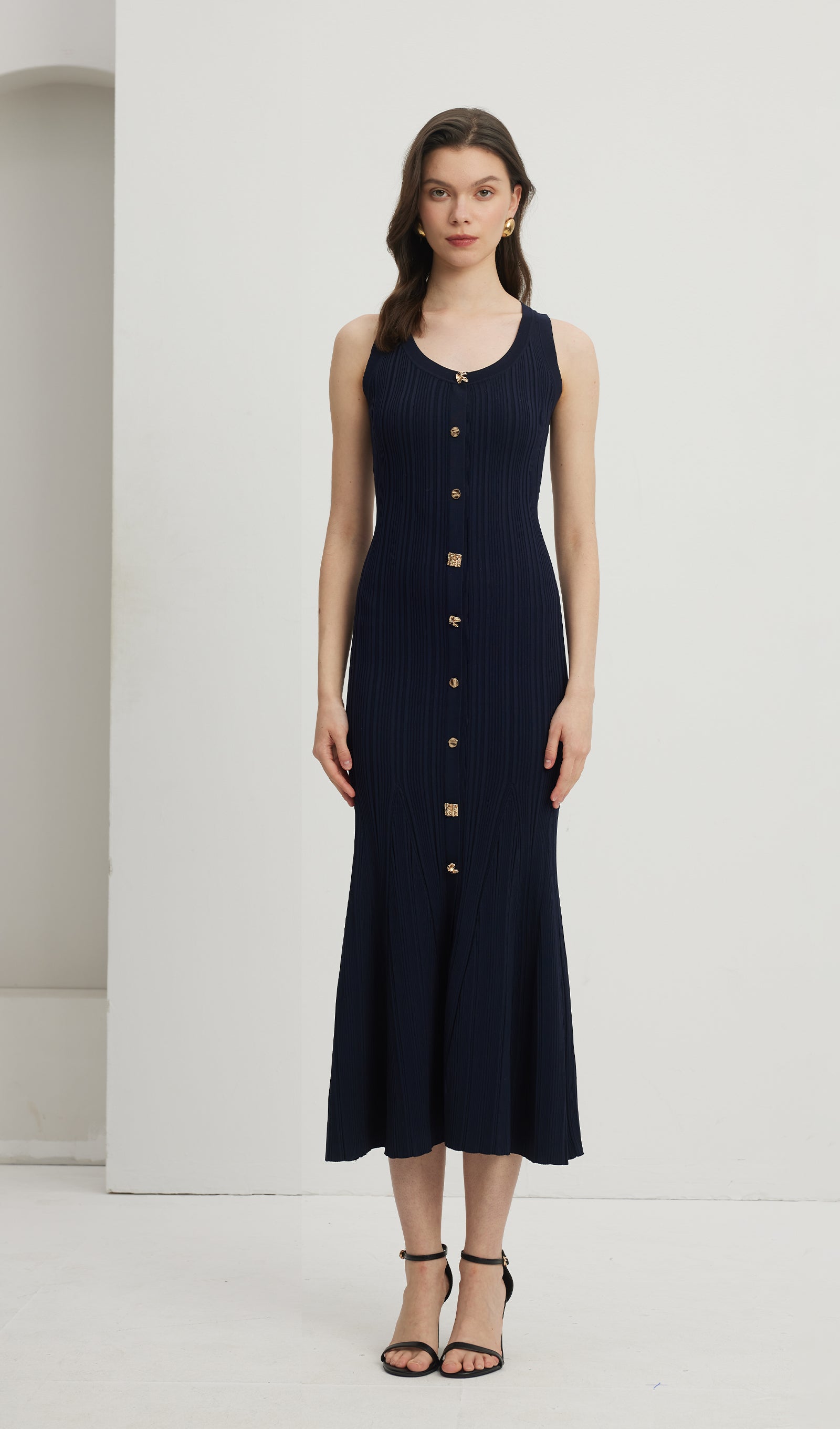 Metalik Düğmeli Örme Midi Elbise