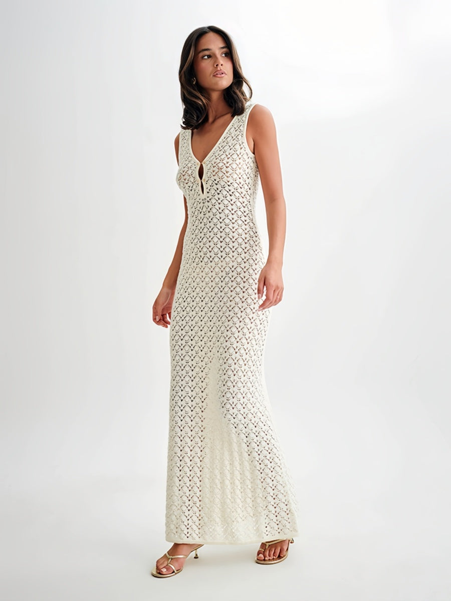 V Yaka Metal Detaylı Kolsuz Uzun Elbise