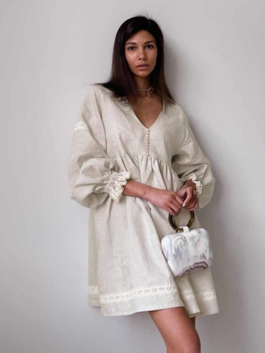 V Yakalı Fener Kollu Bol Kısa Elbise