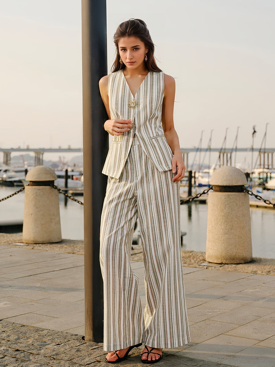 Broşlu Pantolon Takımı