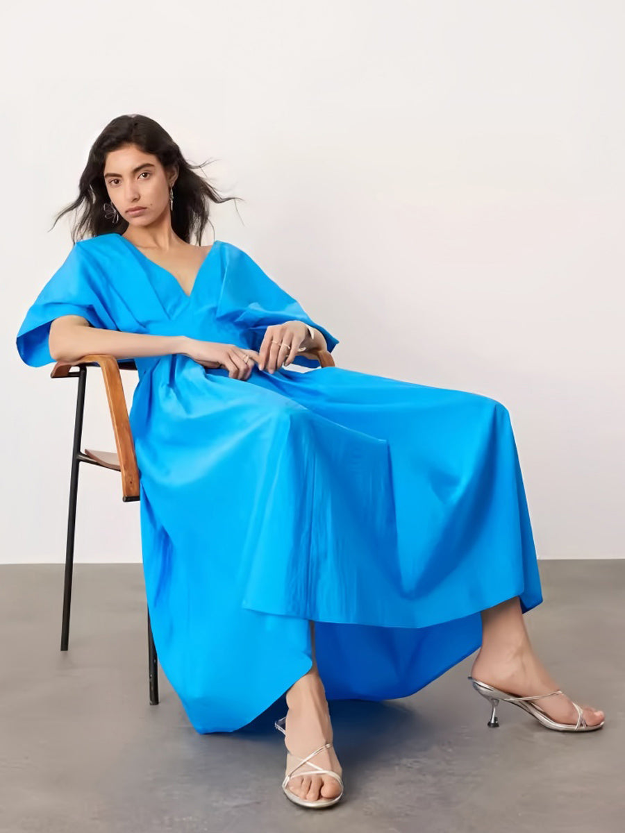 Zarif V Yaka Pileli Midi Elbise