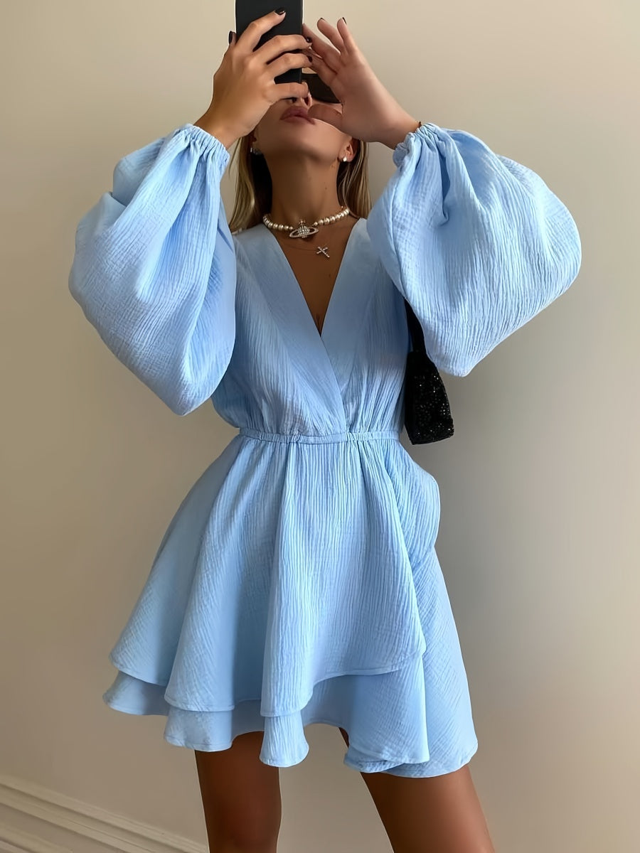 Kemersiz V Yaka Fener Kollu Mini Elbise