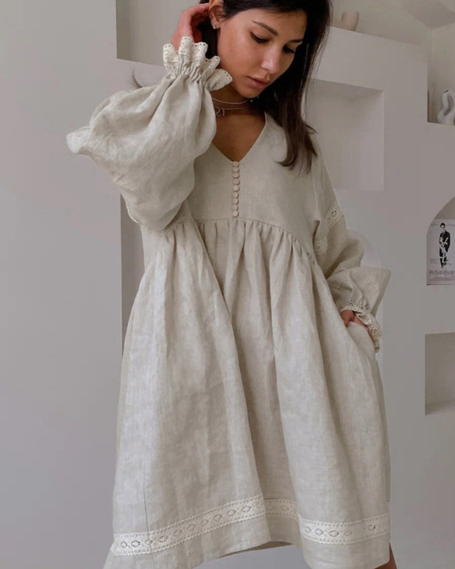 V Yakalı Fener Kollu Bol Kısa Elbise