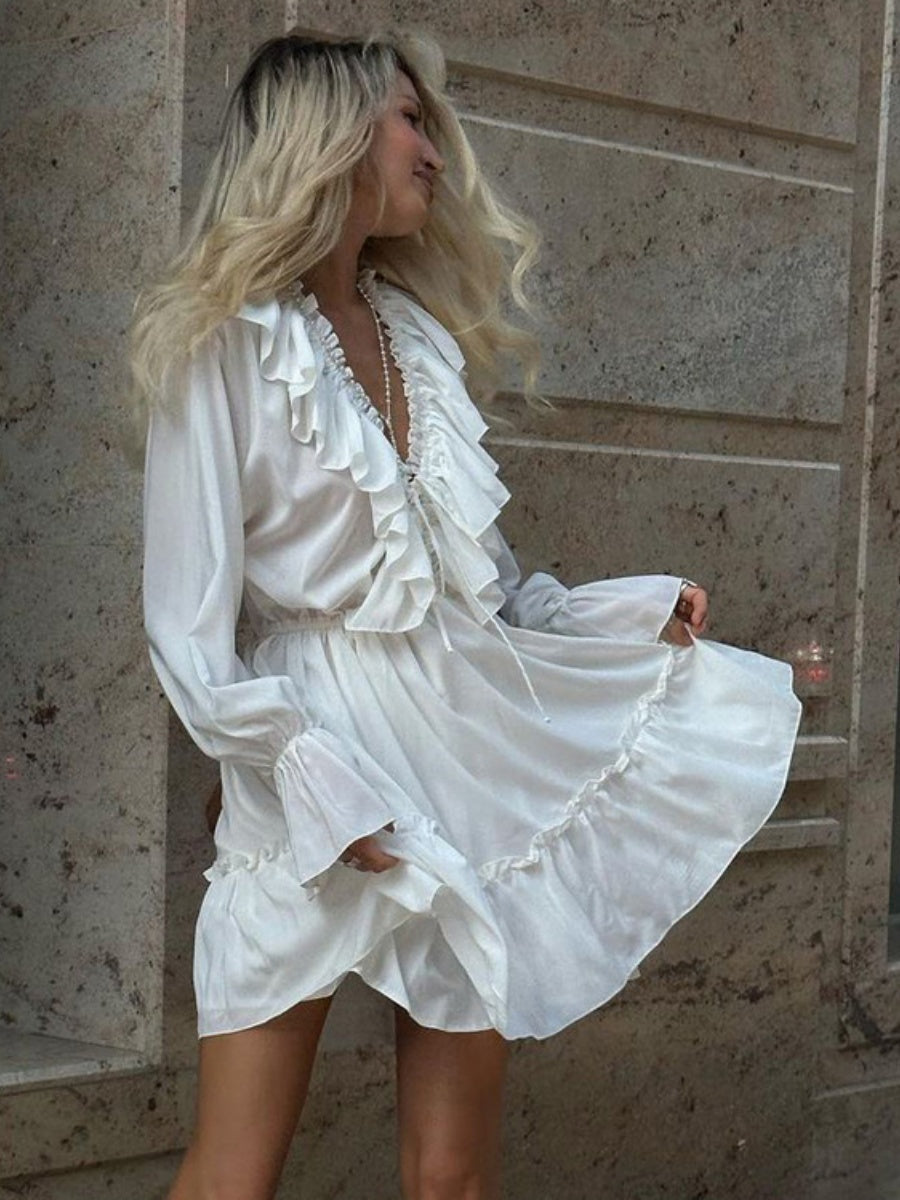 Volanlı V Yakalı Kloş Kollu Mini Elbise