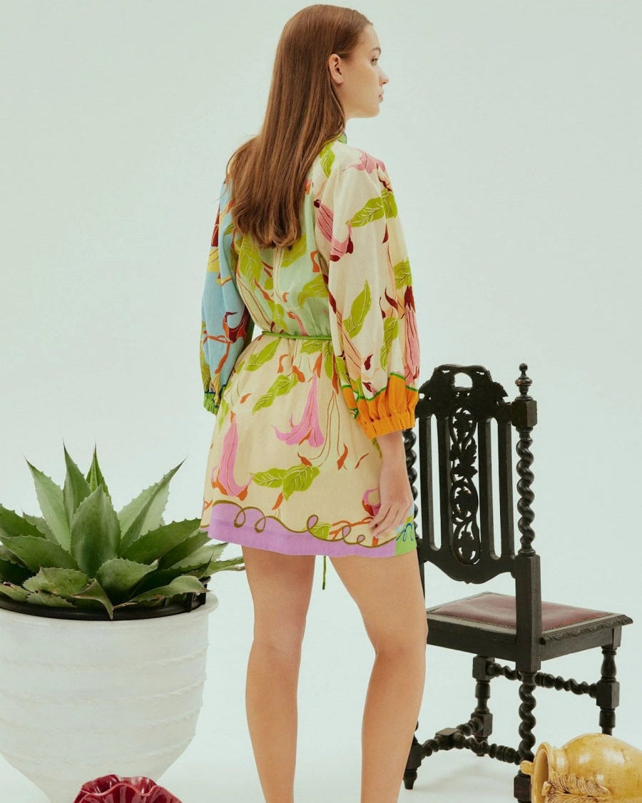 Yaprak Desenli Puf Kollu Bağcıklı Mini Elbise