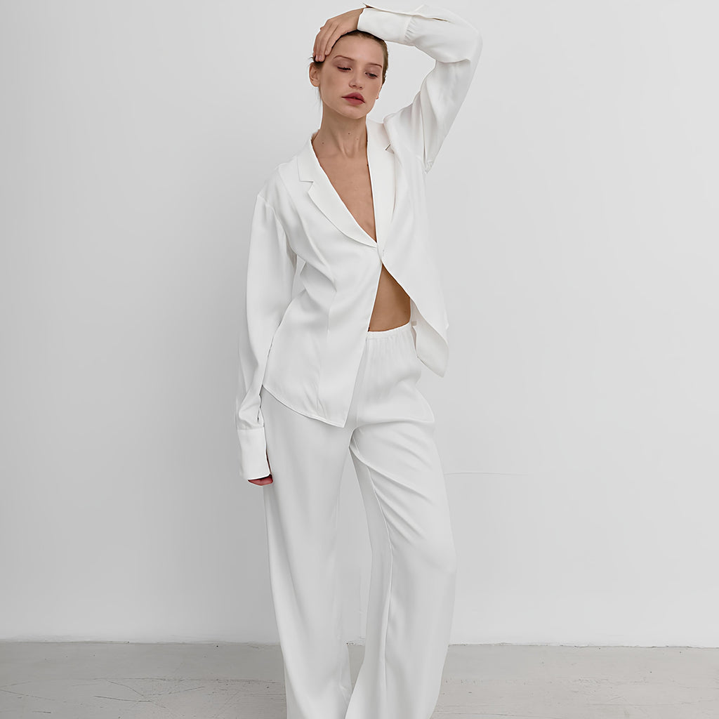 V Yaka Pantolon Takımı