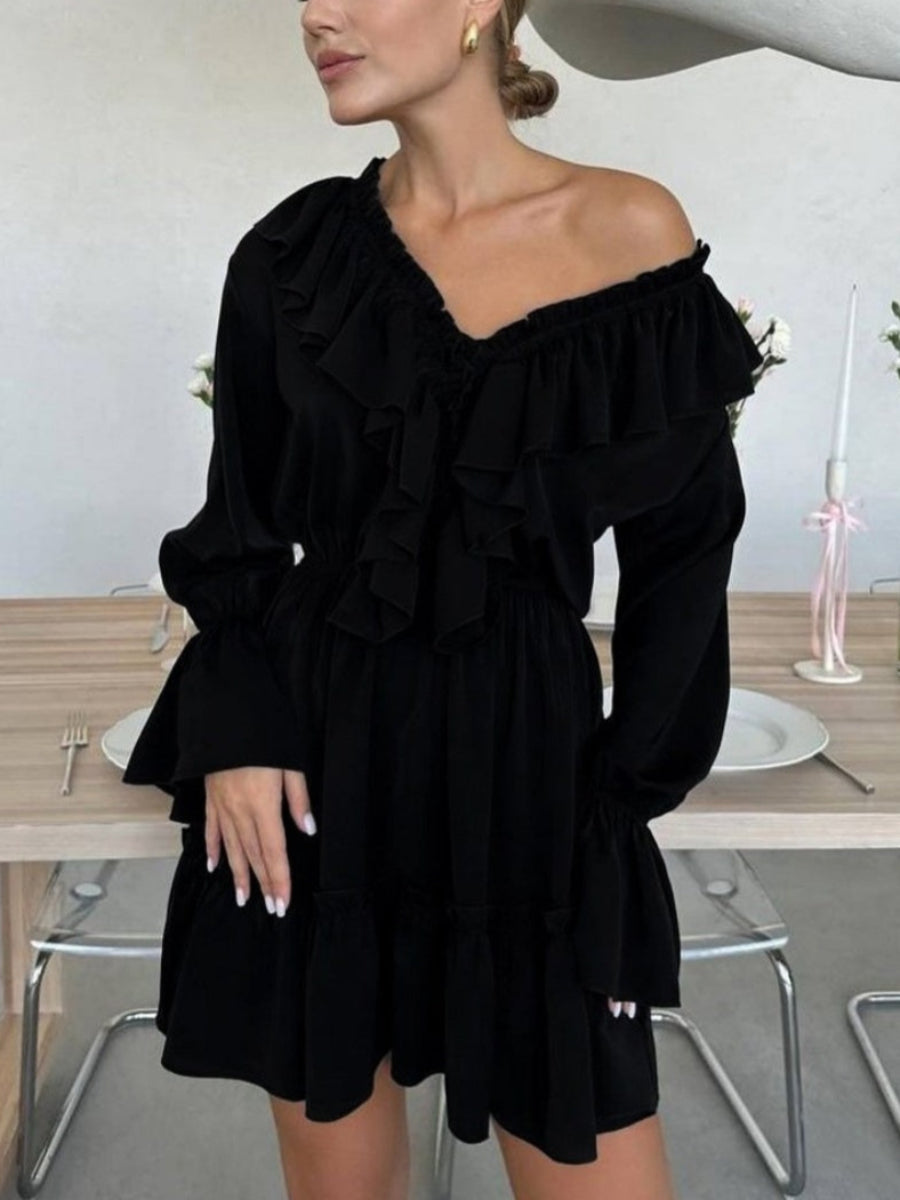 Volanlı V Yakalı Kloş Kollu Mini Elbise